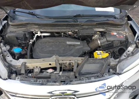 2019 Honda Pilot Touring z USA, uszkodzony, nr VIN 5FNYF5H92KB025374